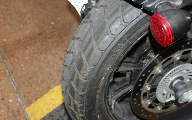 2021 Indian Motorcycle Scout® Bobber BLACK