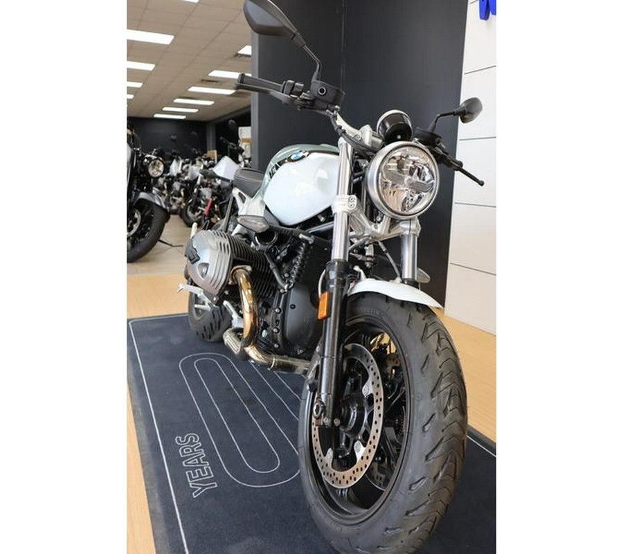 2023 BMW R nineT Pure 719 Underground/Light White