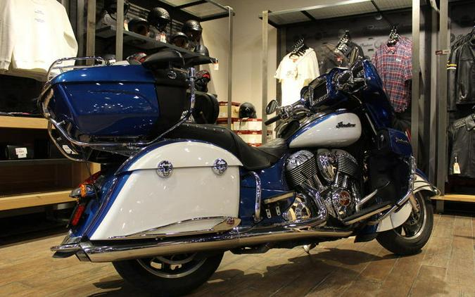 2019 Indian Motorcycle® Roadmaster® Icon Series Brilliant Blue/Pearl White