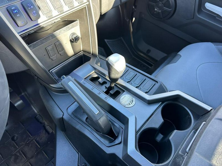 2025 Yamaha Wolverine RMAX4 1000 XT-R