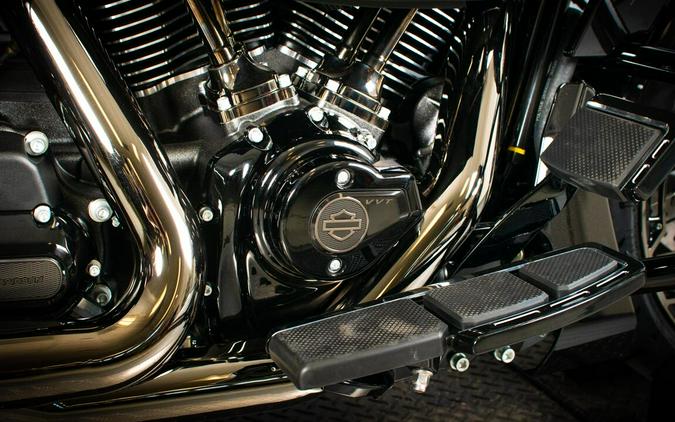 2025 Harley-Davidson CVO Road Glide FLTRXSE
