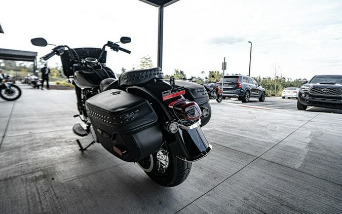 2026 Harley-Davidson Softail FLHC - Heritage Classic