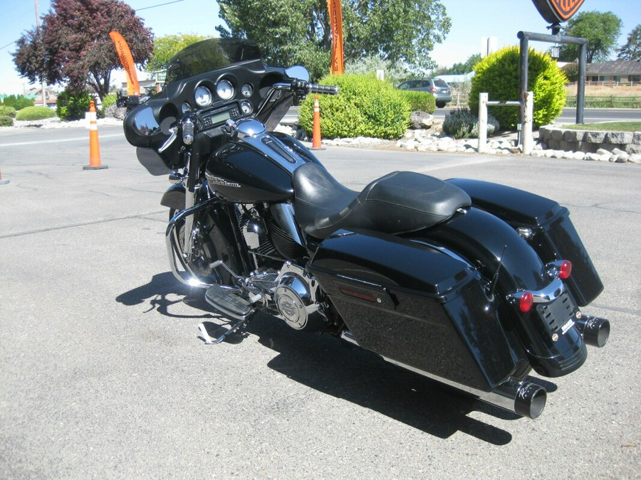 2011 Harley-Davidson Street Glide Vivid Black