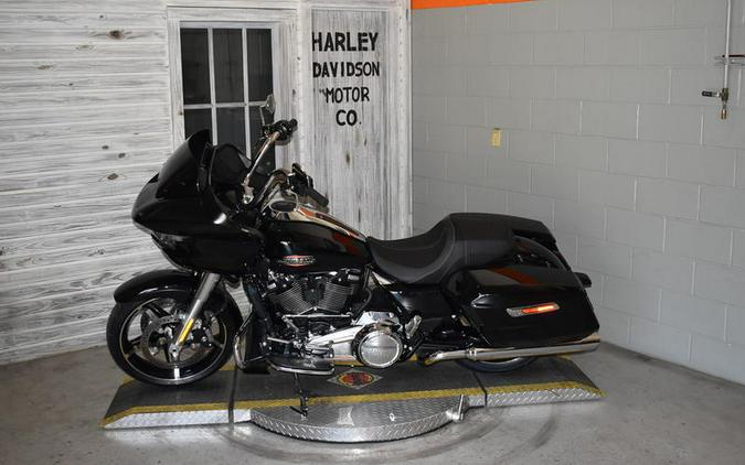2025 Harley-Davidson® FLTRX - Road Glide®