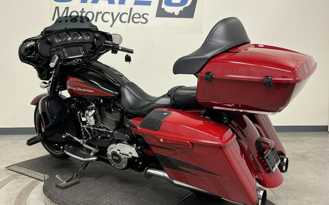 2017 Harley-Davidson FLHXSE CVO Street Glide