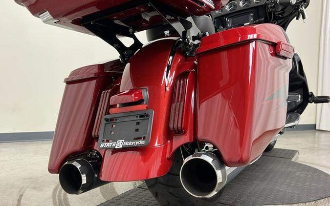 2017 Harley-Davidson FLHXSE CVO Street Glide