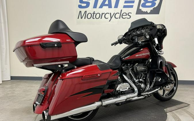 2017 Harley-Davidson FLHXSE CVO Street Glide
