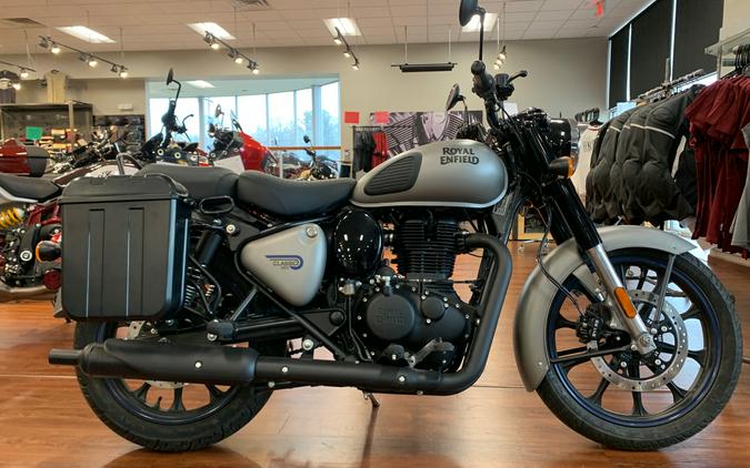 2022 Royal Enfield Classic 350 Review (17 Fast Facts)