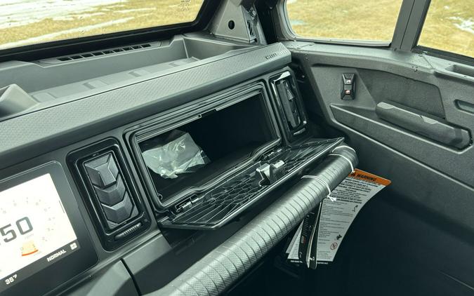 2026 Can-Am Defender MAX XT CAB HD11