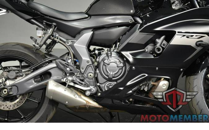2025 Yamaha YZF-R7