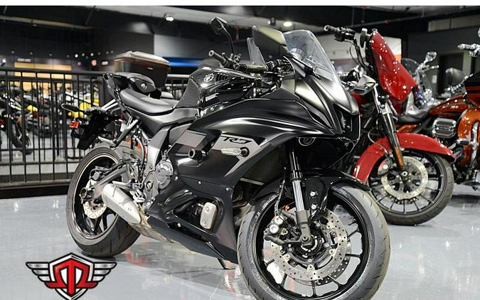 2025 Yamaha YZF-R7