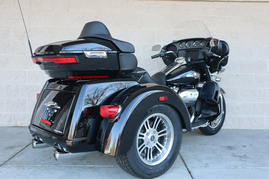 2024 Harley-Davidson Tri Glide Ultra FLHTCUTG