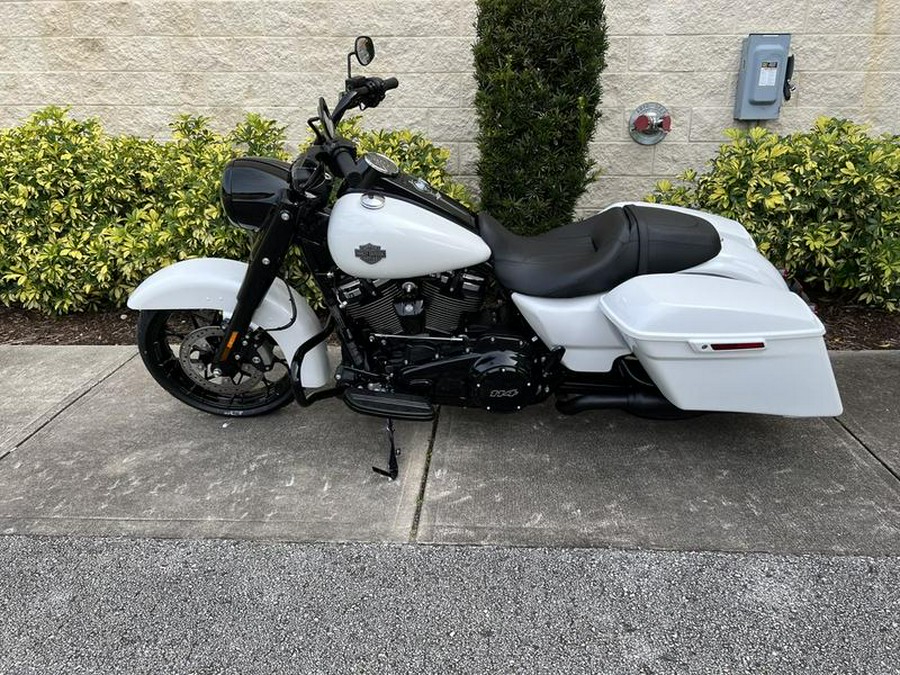 2024 Harley-Davidson® FLHRXS - Road King® Special