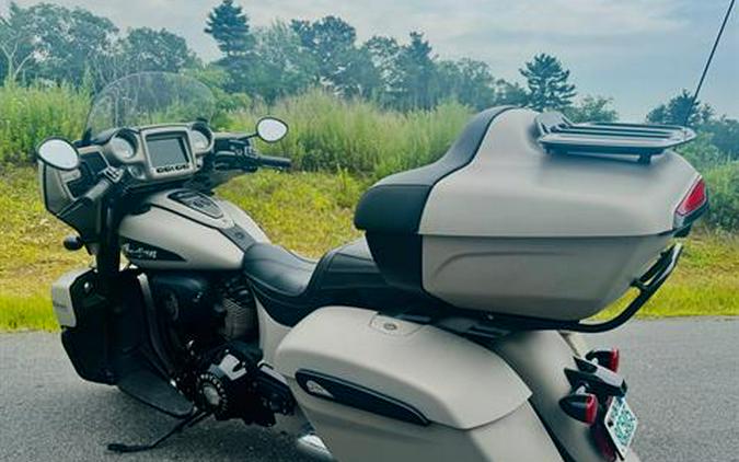 2022 Indian Motorcycle Roadmaster® Dark Horse®