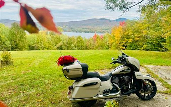 2022 Indian Motorcycle Roadmaster® Dark Horse®