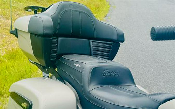 2022 Indian Motorcycle Roadmaster® Dark Horse®