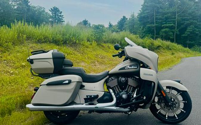 2022 Indian Motorcycle Roadmaster® Dark Horse®
