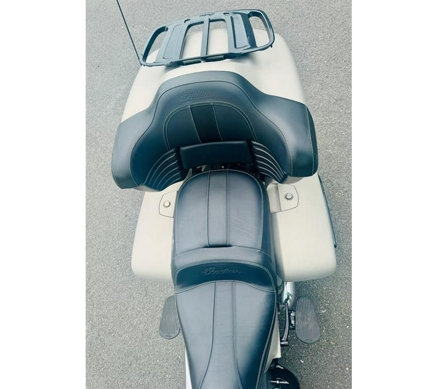 2022 Indian Motorcycle Roadmaster® Dark Horse®