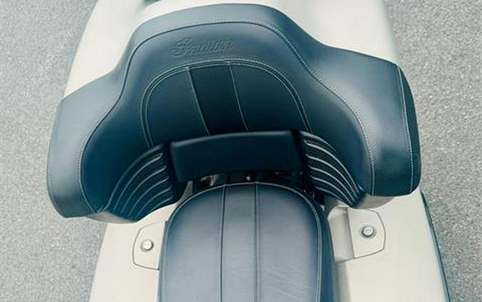 2022 Indian Motorcycle Roadmaster® Dark Horse®