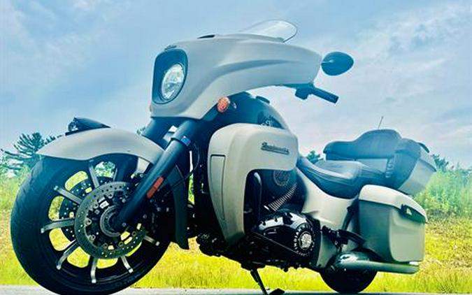 2022 Indian Motorcycle Roadmaster® Dark Horse®