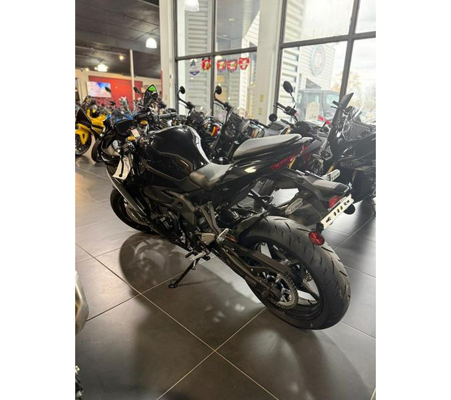 2025 Kawasaki NINJA® ZX™-4R ABS