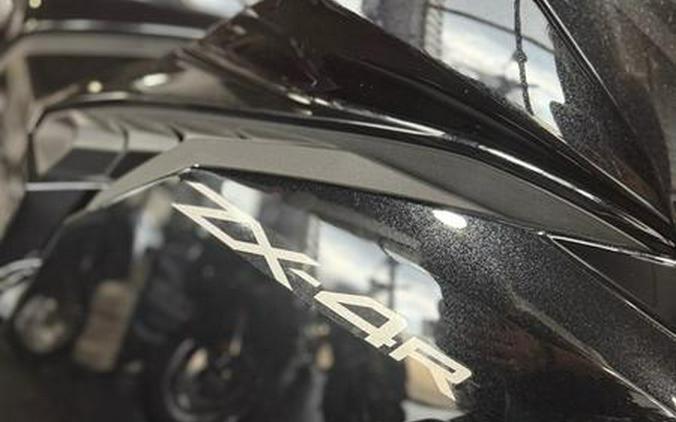 2025 Kawasaki NINJA® ZX™-4R ABS