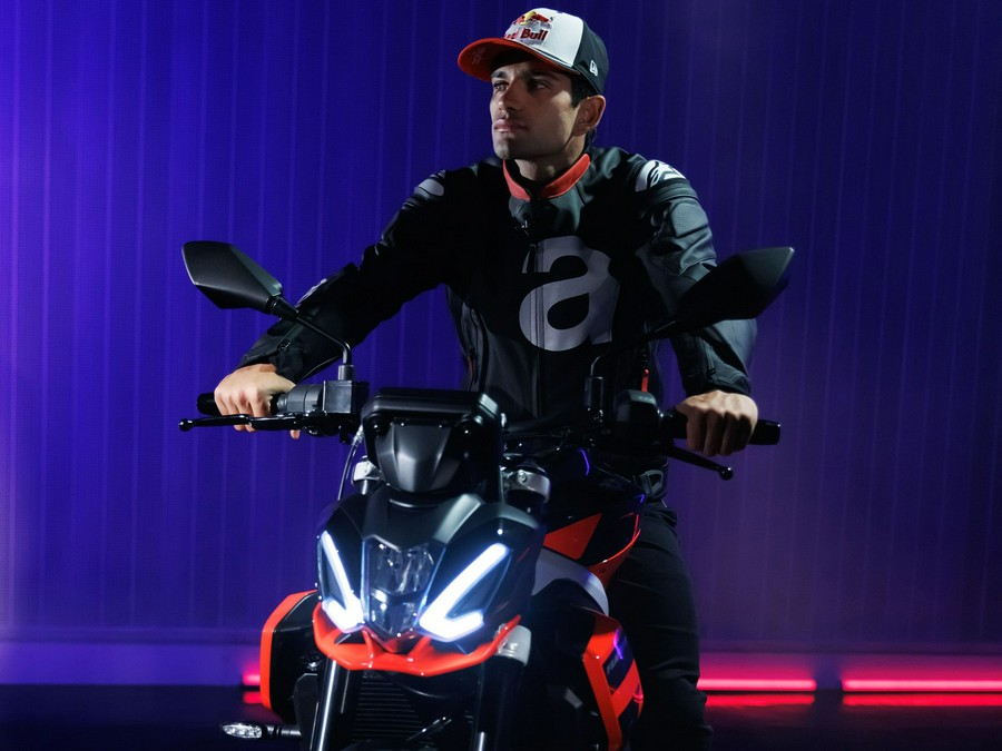 2026 Aprilia Tuono 457