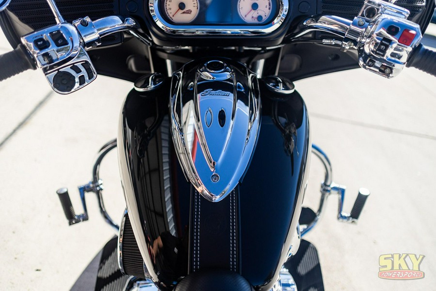 2015 Indian Motorcycle CHIEFTAIN THUNDER BLACK 49ST Base