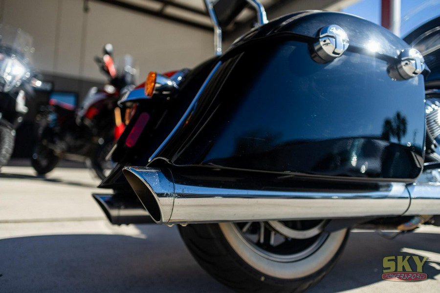 2015 Indian Motorcycle CHIEFTAIN THUNDER BLACK 49ST Base