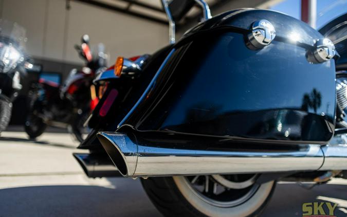 2015 Indian Motorcycle CHIEFTAIN THUNDER BLACK 49ST Base