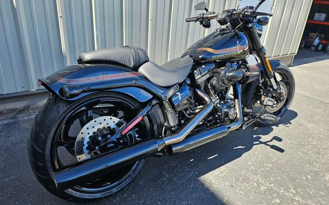 2016 Harley-Davidson® FXSE - CVO™ Pro Street Breakout®