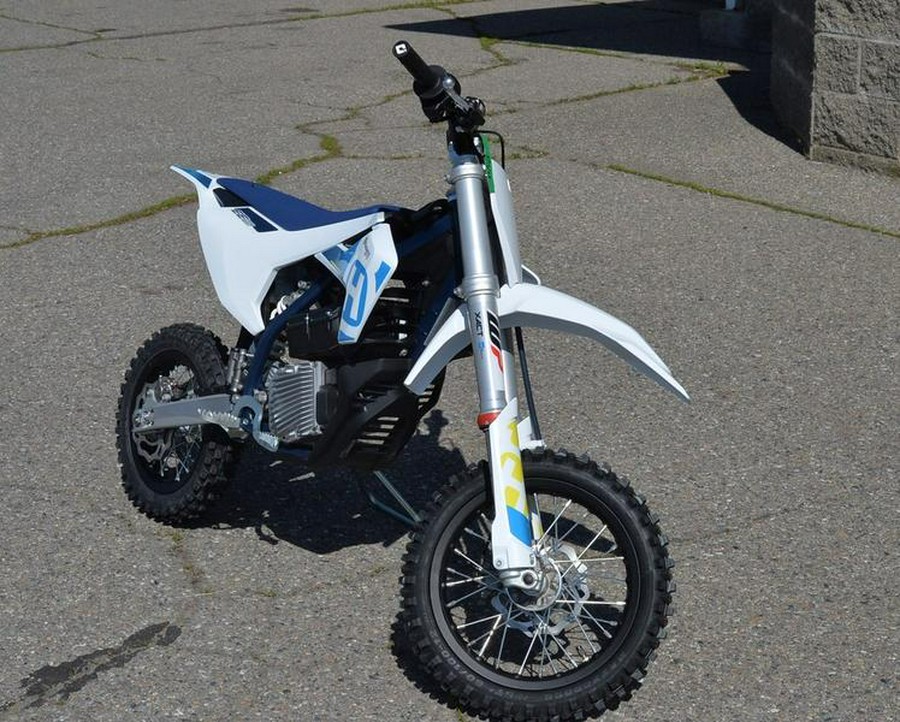 2024 Husqvarna® EE 5