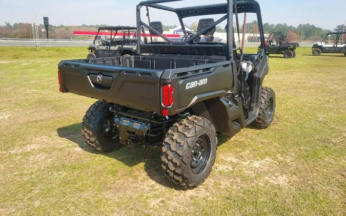 2024 Can-Am® Defender HD9