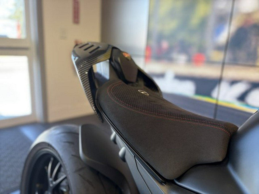 2021 Ducati Streetfighter V4S