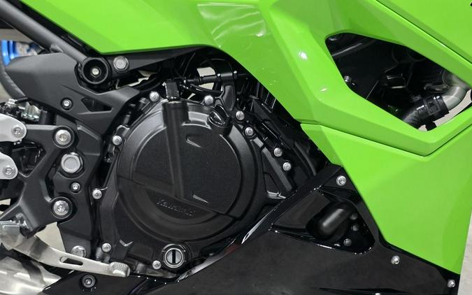 2026 Kawasaki Ninja® 500 Base