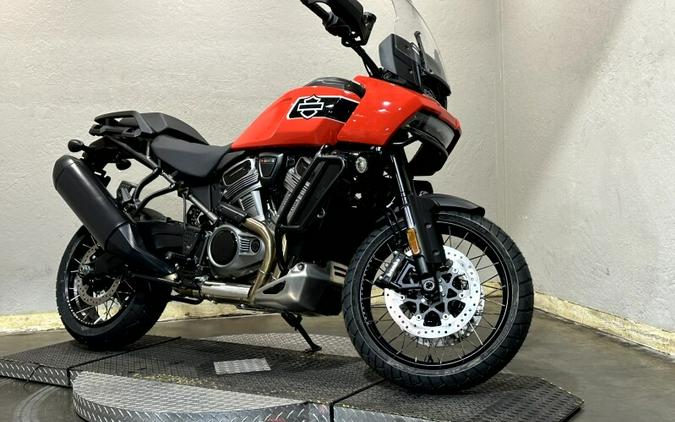 Harley-Davidson® Pan America® 1250 Special 2026 RA1250S 84712267 BLOOD ORANGE
