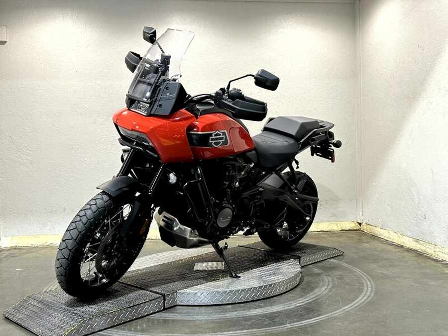 Harley-Davidson® Pan America® 1250 Special 2026 RA1250S 84712267 BLOOD ORANGE