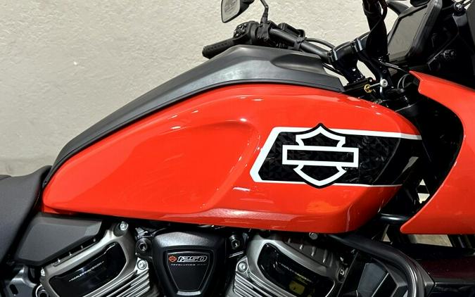 Harley-Davidson® Pan America® 1250 Special 2026 RA1250S 84712267 BLOOD ORANGE