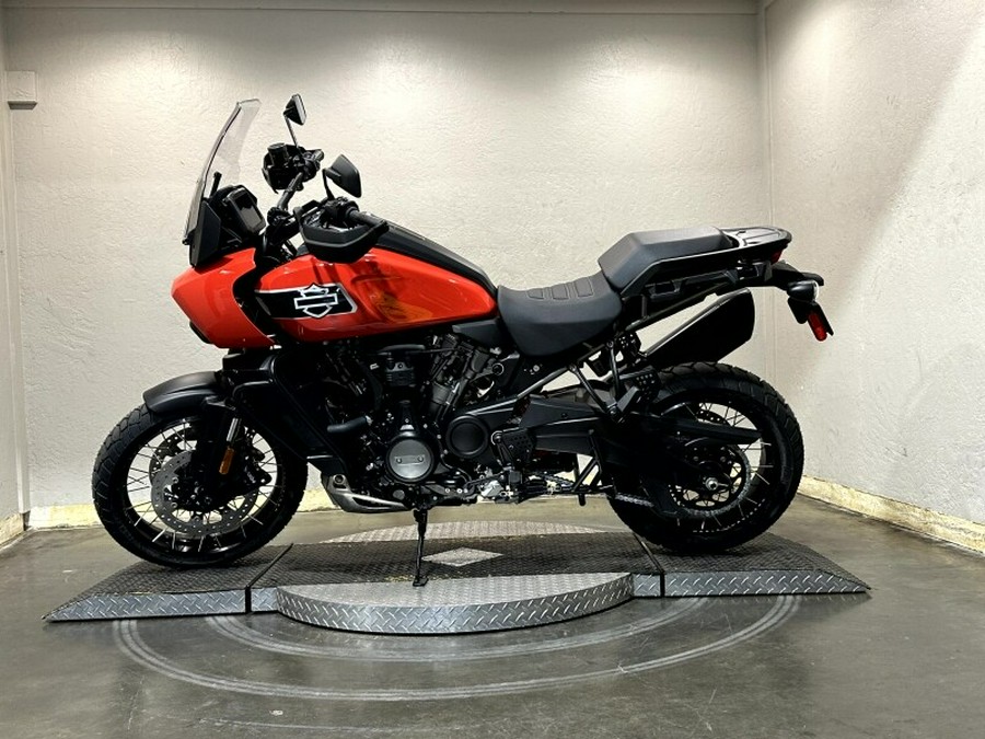 Harley-Davidson® Pan America® 1250 Special 2026 RA1250S 84712267 BLOOD ORANGE