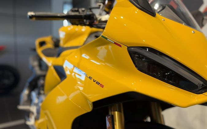 2026 Ducati PANIGALE V2S