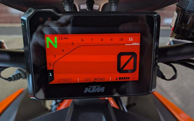 2023 KTM 1290 Super Duke R Evo