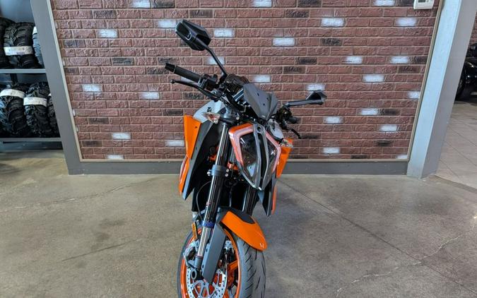 2023 KTM 1290 Super Duke R Evo