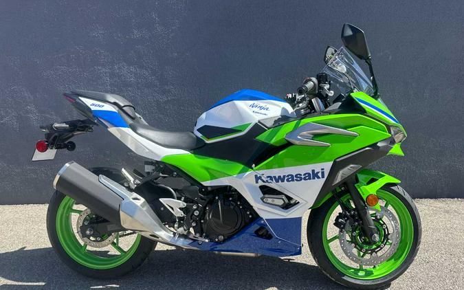 2024 Kawasaki Ninja 500 Review [14 Fast Facts]