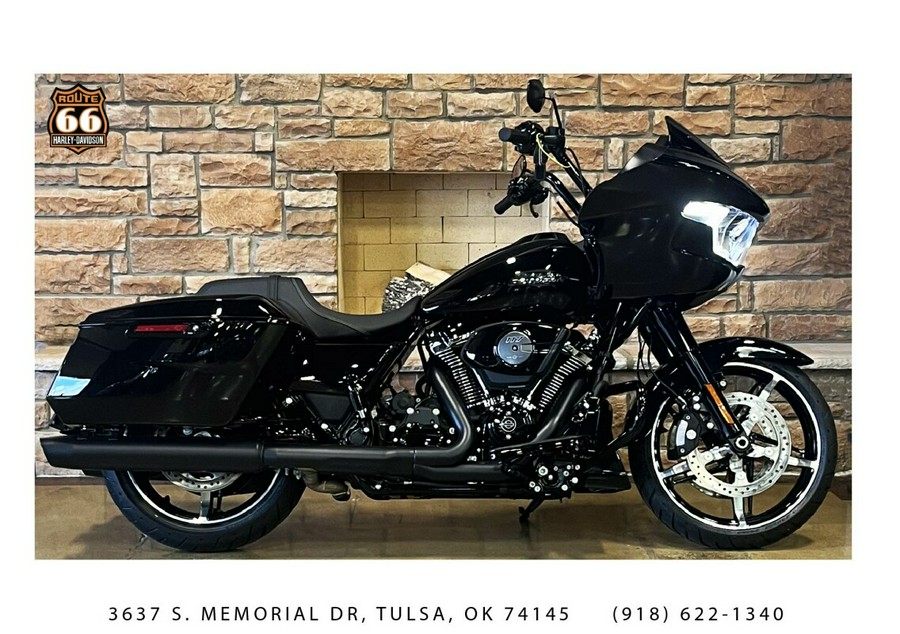 2024 Harley-Davidson Road Glide™ Vivid Black