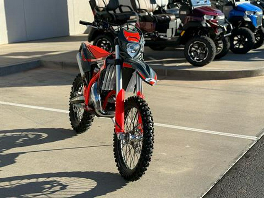 2025 Beta 250 Xtrainer