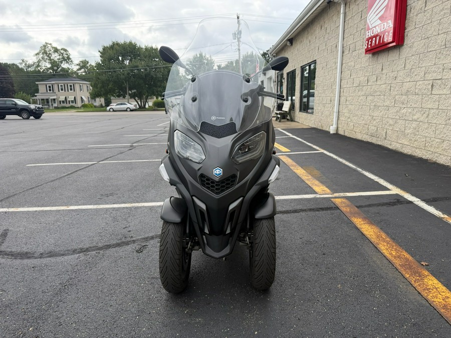 2023 Piaggio MP3 530 Exclusive