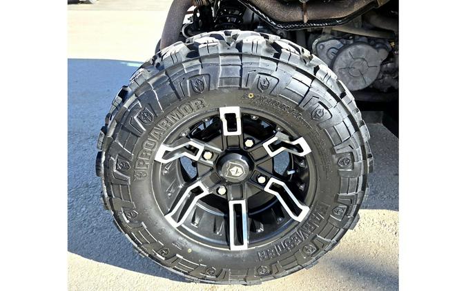 2023 Polaris RANGER 1000 Premium White Lightning + Hard Cab & Heat!