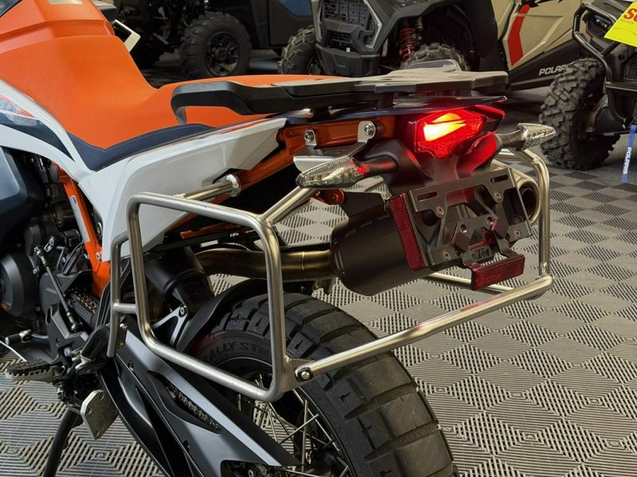 2025 KTM 890 Adventure R
