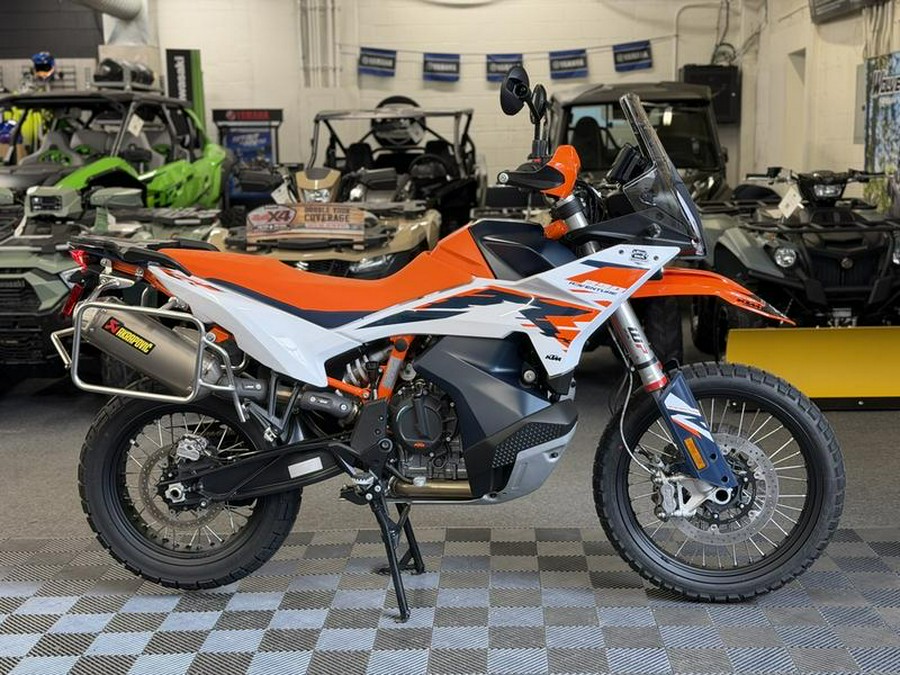 2025 KTM 890 Adventure R