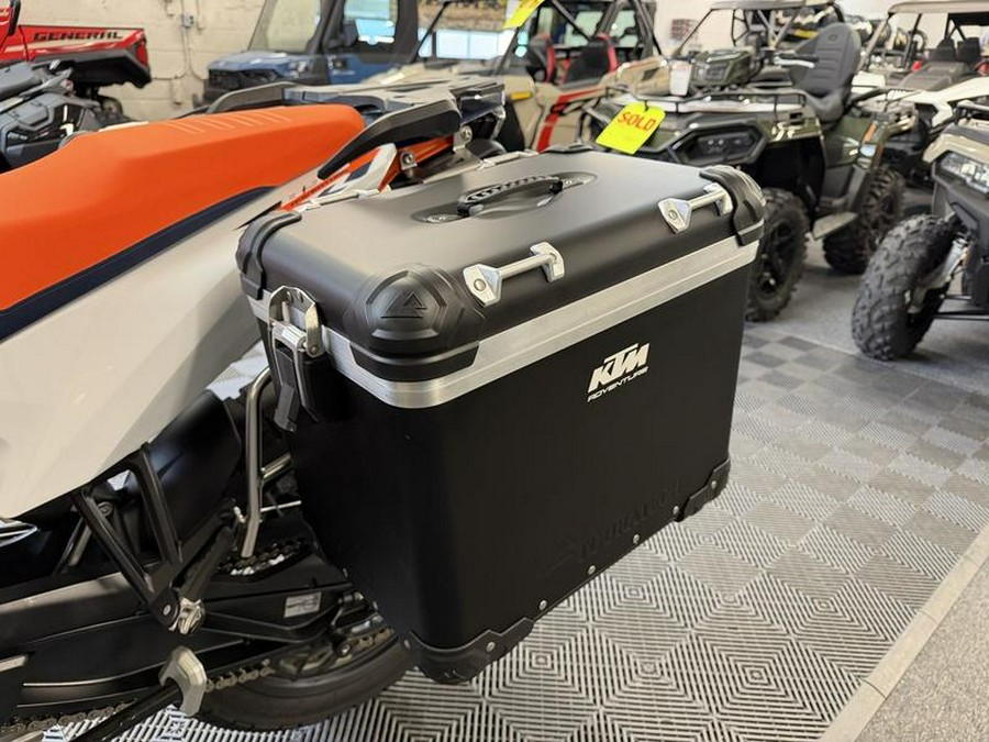 2025 KTM 890 Adventure R
